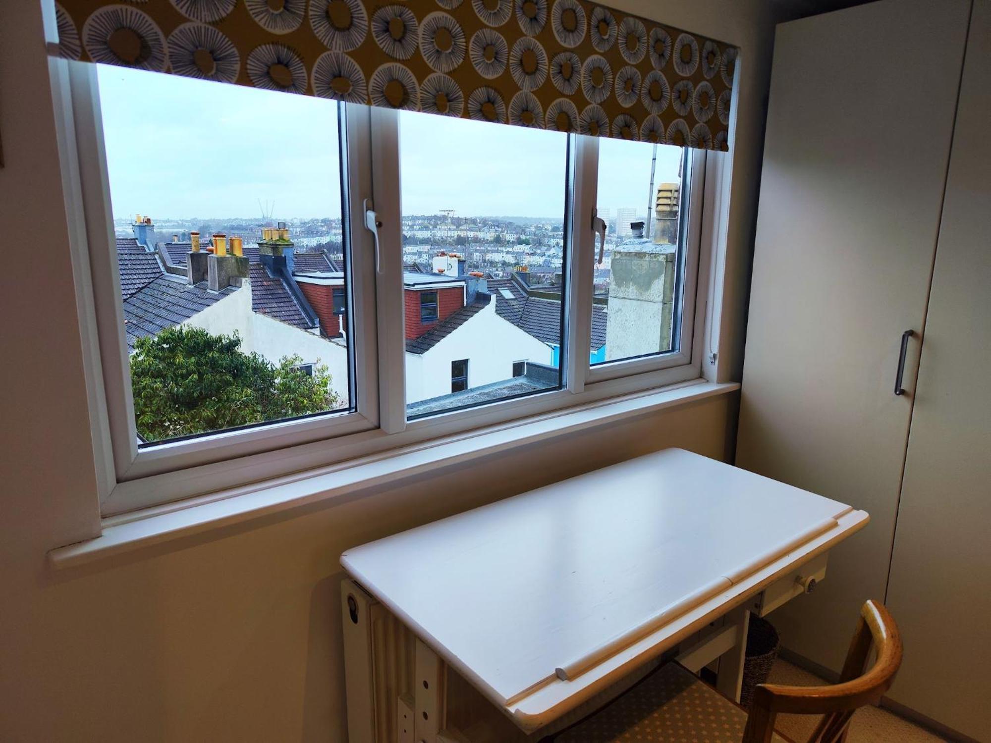 Large Light Loft Room - En Suite Brighton Exterior photo